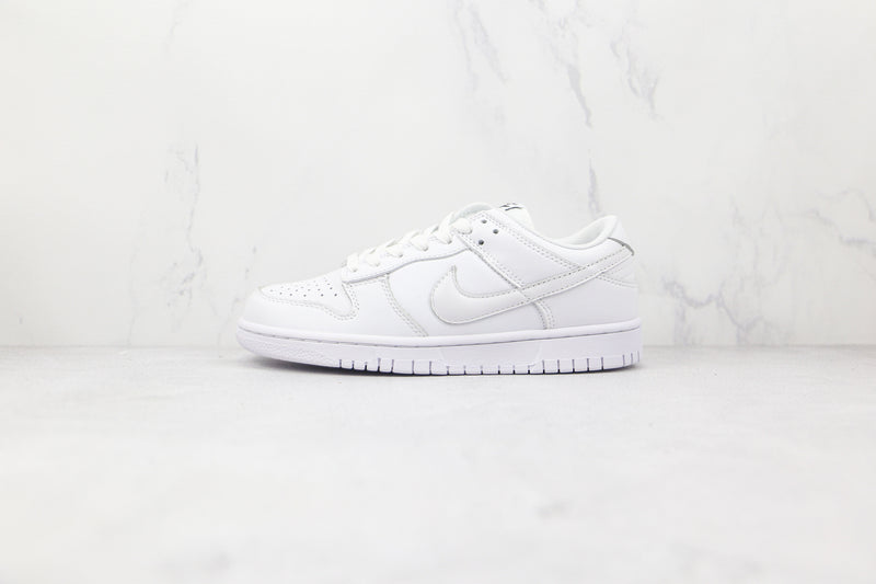 Nike Dunk Low Triple White