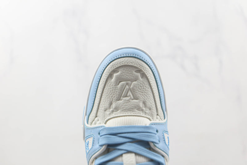 LOUIS VUITTON TRAINER LOW SKY BLUE