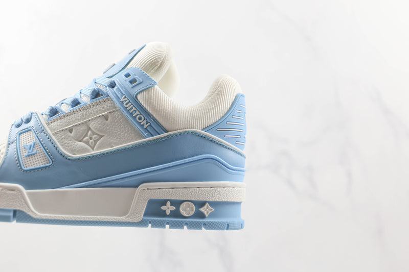 LOUIS VUITTON TRAINER LOW SKY BLUE