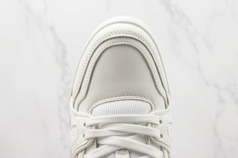 LOUIS VUITTON TRAINER LOW WHITE