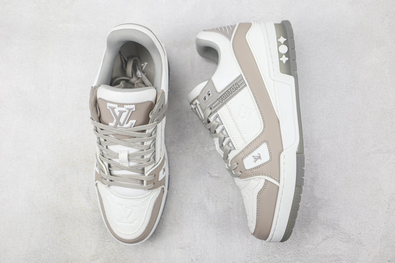 LOUIS VUITTON TRAINER LOW GREY WHITE